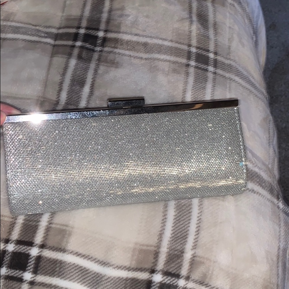 Hand Clutch